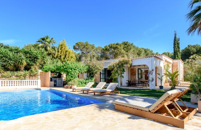 Jogoo | Santa Eularia