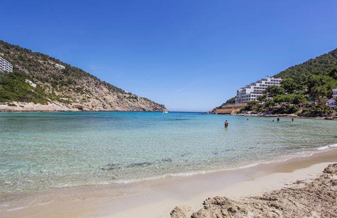 Cala Llonga