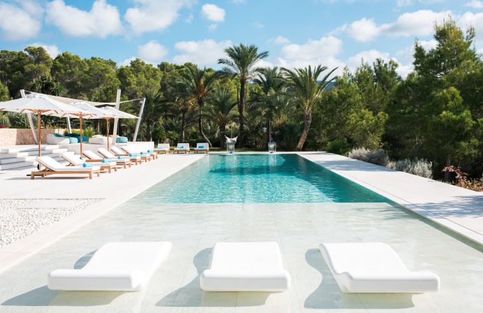 Pura | Cala Tarida